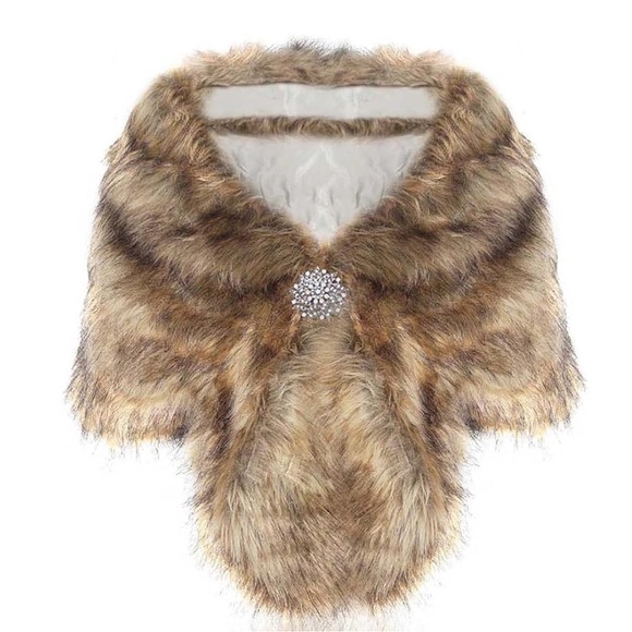 Faux fur wrap/shawl - Picture 4 of 10